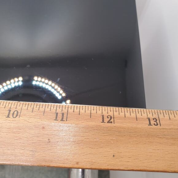 Crosley CR3022A-BK Retro Style AM/FM Tabletop Radio Black W/ 12V DC Power Cord - Picture 8 of 14